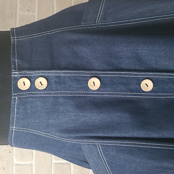 Women's Dark Blue Light Denim Front Buttons High Waist Skirt (Sz 4) - Picture 2 of 10